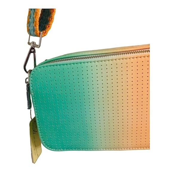 Vintage Havana perforated peach ombre   crochet adjustable strap crossbody bag‎ - Picture 12 of 15